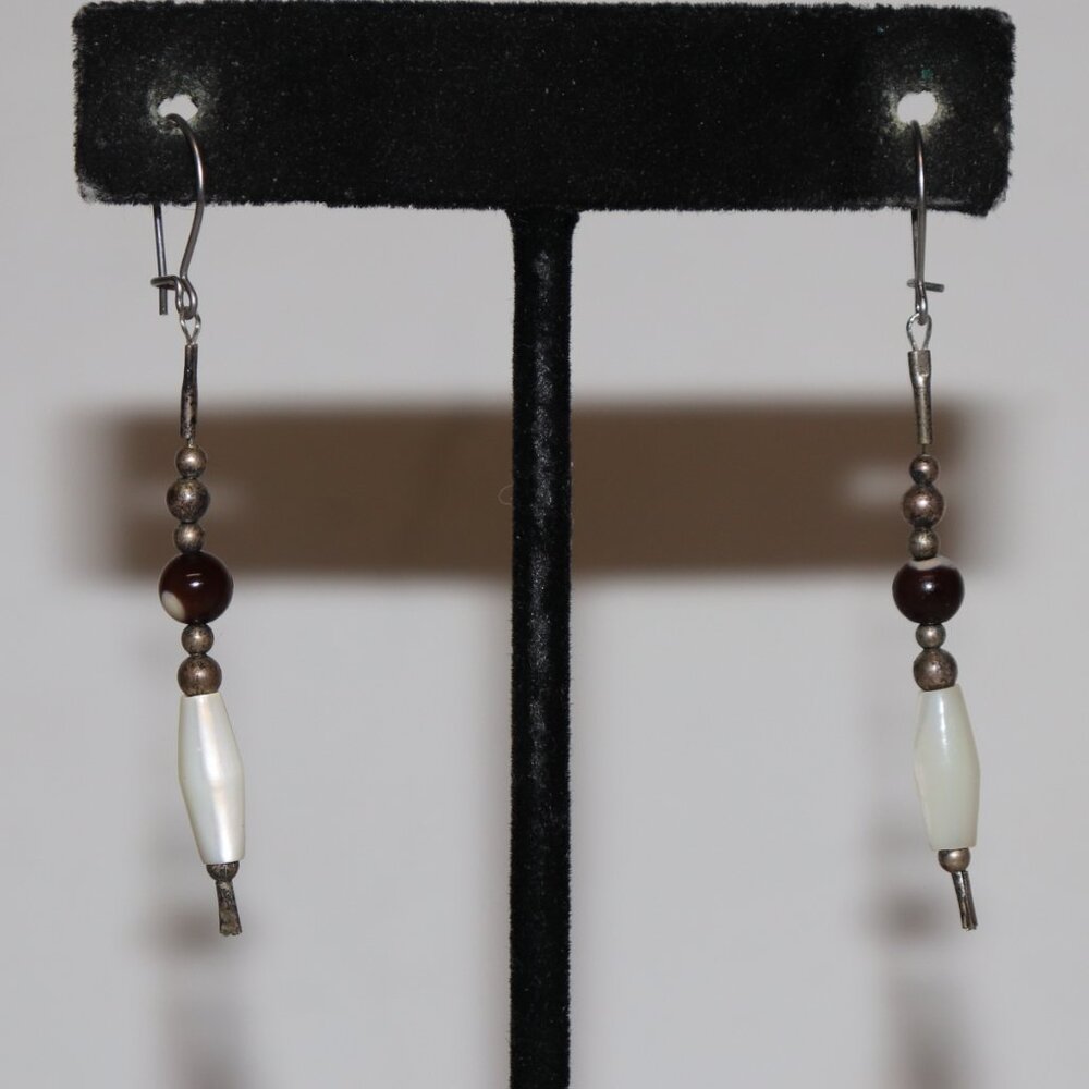 🤍✨ Vintage Silver & Mother of Pearl Dangle Earrings · 2" Tall · Hook